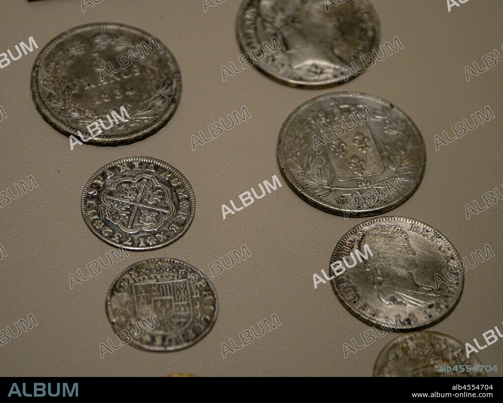 monedas del siglo XVIII, Berreaga, Arkeologi Museoa, museo aqueologico, Bilbao, Bizkaia, Pais Vasco, Spain.