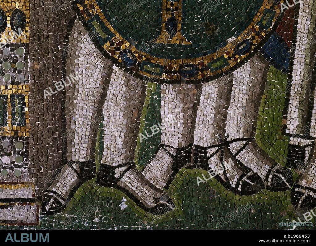 Justinian's foot soldiers, detail from Emperor Justinian with his entourage, mosaic, northern wall of the apse, Basilica of San Vitale (UNESCO World Heritage List, 1996), Ravenna, Emilia-Romagna. Italy, 6th century.