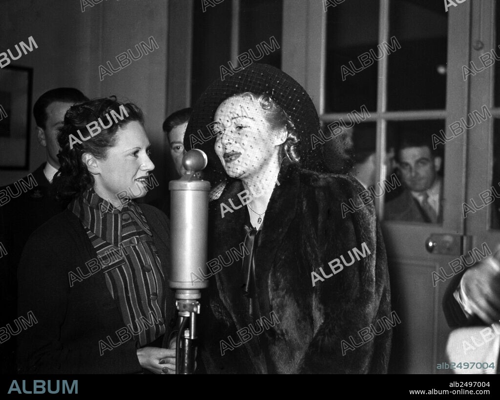 Gisele Casadesus and Madeleine Carrol late 30's.
