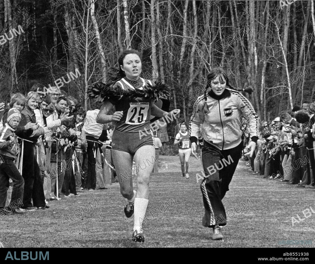 1978-04-23. Inger Knutsson, Nynäshamn, vinner terräng-SM nio sekunder före Liz Hjalmarsson.. Foto: Rolf Söderberg / DN / TT / Kod: 63. ** SvD OUT **.