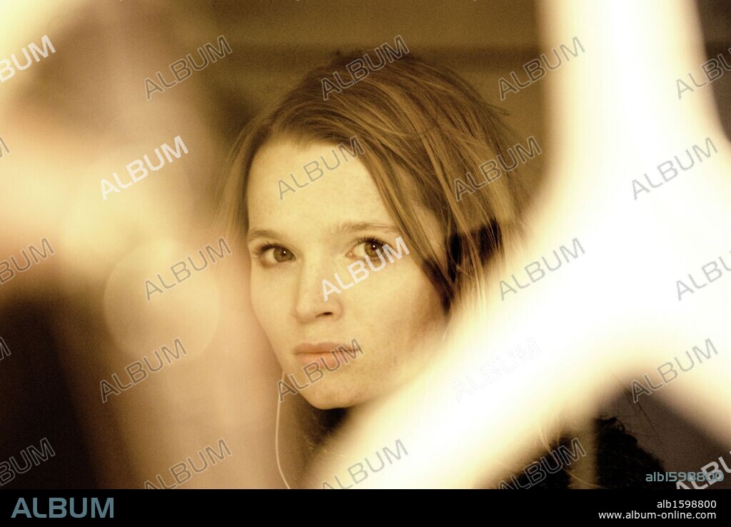 KAROLINE HERFURTH in IM WINTER EIN JAHR, 2008, unter der Regie von CAROLINE LINK. Copyright BAVARIA FILMS.
