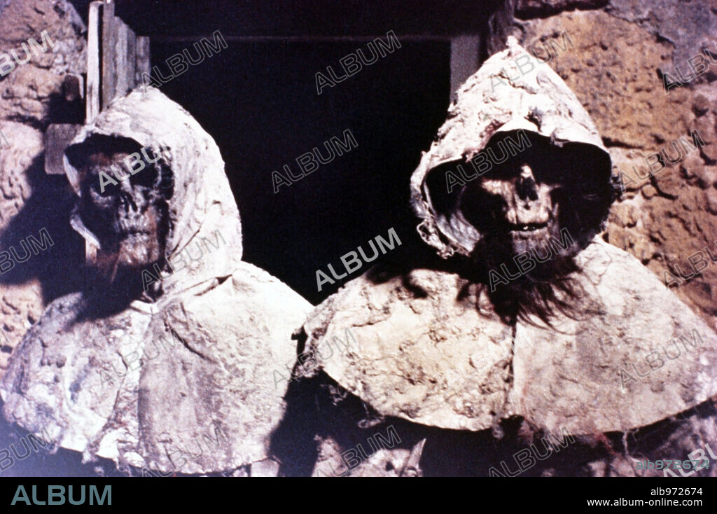 LA NOCHE DEL TERROR CIEGO, 1971, dirigida por AMANDO DE OSSORIO.