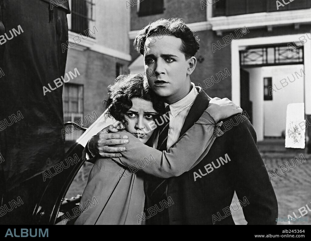 IMPERIO ARGENTINA and RICARDO NUÑEZ in SISTER SAN SULPICIO, 1927 (LA HERMANA SAN SUPLICIO), directed by FLORIAN REY. Copyright PERSEO FILMS.