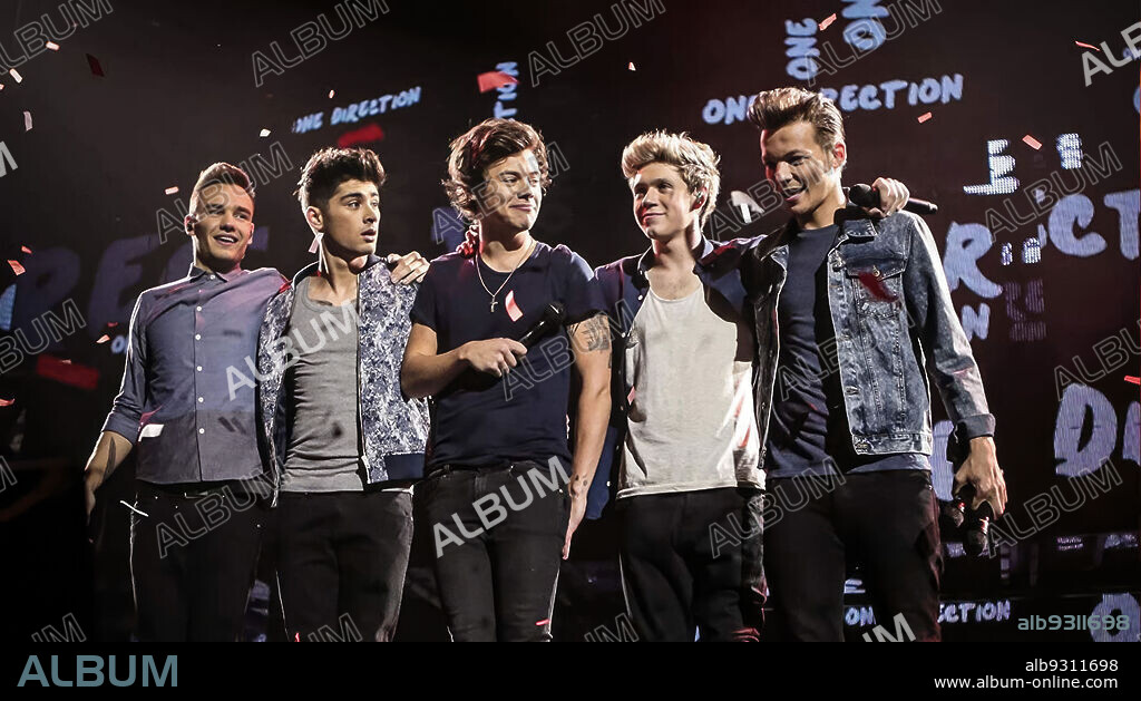 HARRY STYLES, LOUIS TOMLINSON, NIALL HORAN y ZAYN MALIK en ONE DIRECTION: THIS IS US, 2013, dirigida por MORGAN SPURLOCK. Copyright FULWELL 73/SYCO ENTERTAINMENT/TRISTAR PICTURES/WARRIOR POETS.