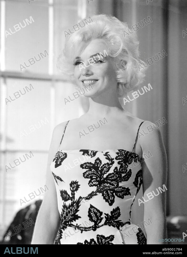 NORMA JEAN BAKER. MARILYN MONROE in SOMETHING'S GOT TO GIVE, 1962, directed by GEORGE CUKOR. Copyright 20TH CENTURY FOX.