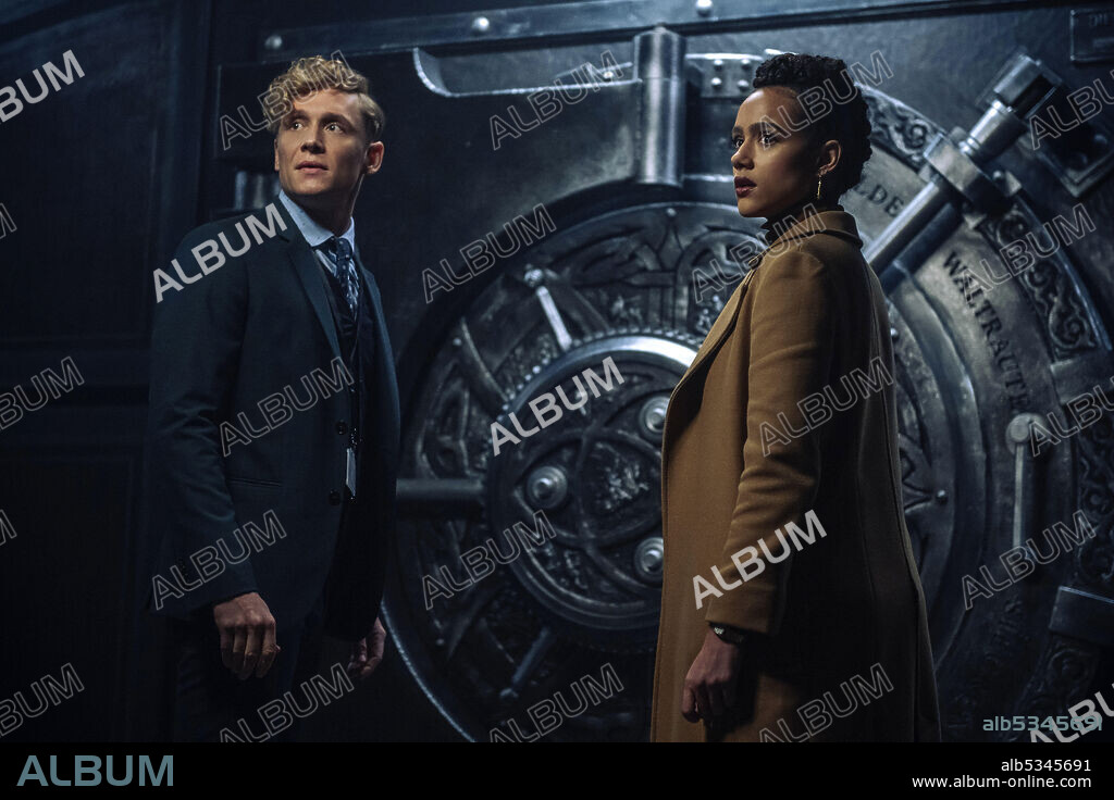 MATTHIAS SCHWEIGHÖFER und NATHALIE EMMANUEL in ARMY OF THIEVES, 2021, unter der Regie von MATTHIAS SCHWEIGHÖFER. Copyright PANTALEON FILMS.
