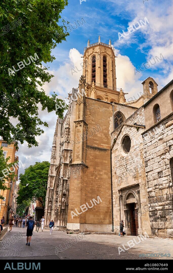 Paroisse Cathédrale Saint Sauveur, Aix-en-Provence, Bouches-du-Rhône, Provence, Provence-Alpes-Côte d'Azur, France, Europe.
