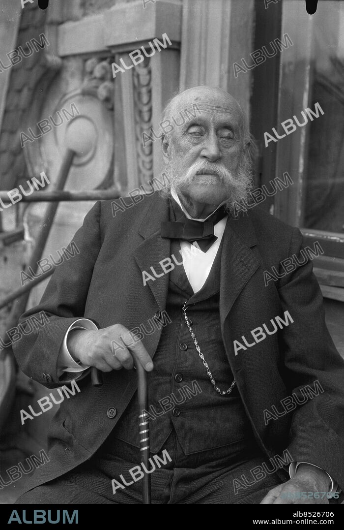 Göteborg 1927-07-26 - Major Åkvist - mannen har synbarligen grå starr i bägge sina ögon *** Local Caption *** GT Låda Krep 2011-02. KAMERAREPORTAGE.