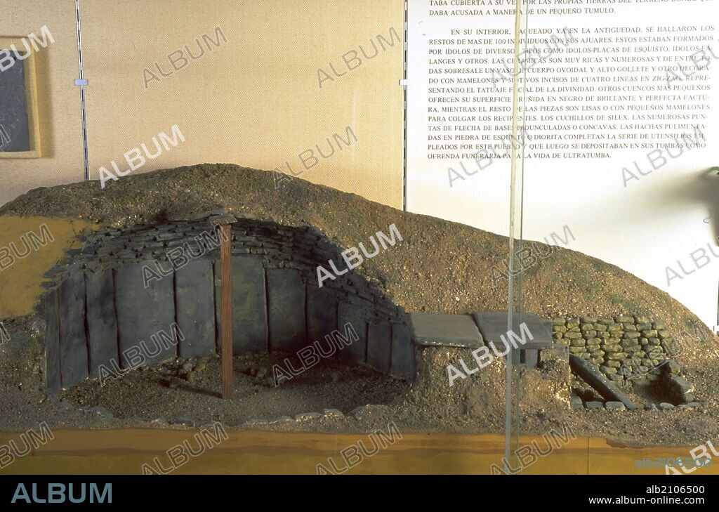 MAQUETA DE LA TUMBA Nº 40. CALCOLITICO. CULTURA DE LOS MILLARES. (DEPOSITO: MUSEO ARQUEOLOGICO NACIONAL).