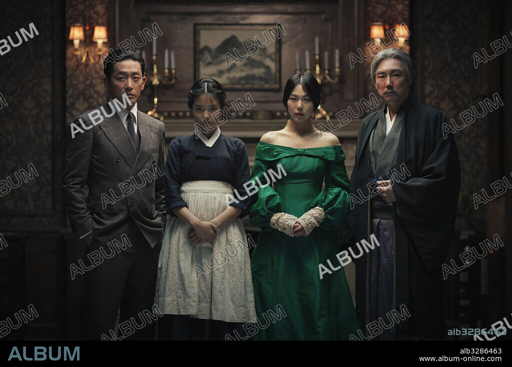 JIN-WOONG JO, JUNG-WOO HA, KIM MIN-HEE and TAE-RI KIM in THE HANDMAIDEN, 2016 (AH-GA-SSI), directed by PARK CHAN-WOOK. Copyright MOHO FILM/YONG FILM.