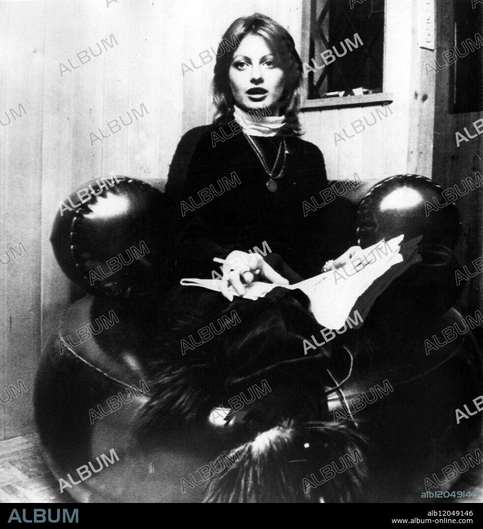 Lady Jacqueline Rufus Isaacs , relaxing at Gstaad , the Swiss ski resort , where she is spending a skiing vacation . The report of a romance between Lady Jacqueline and Lord Snowdon was described by her as "absolute nonsense". 11 January 1971.