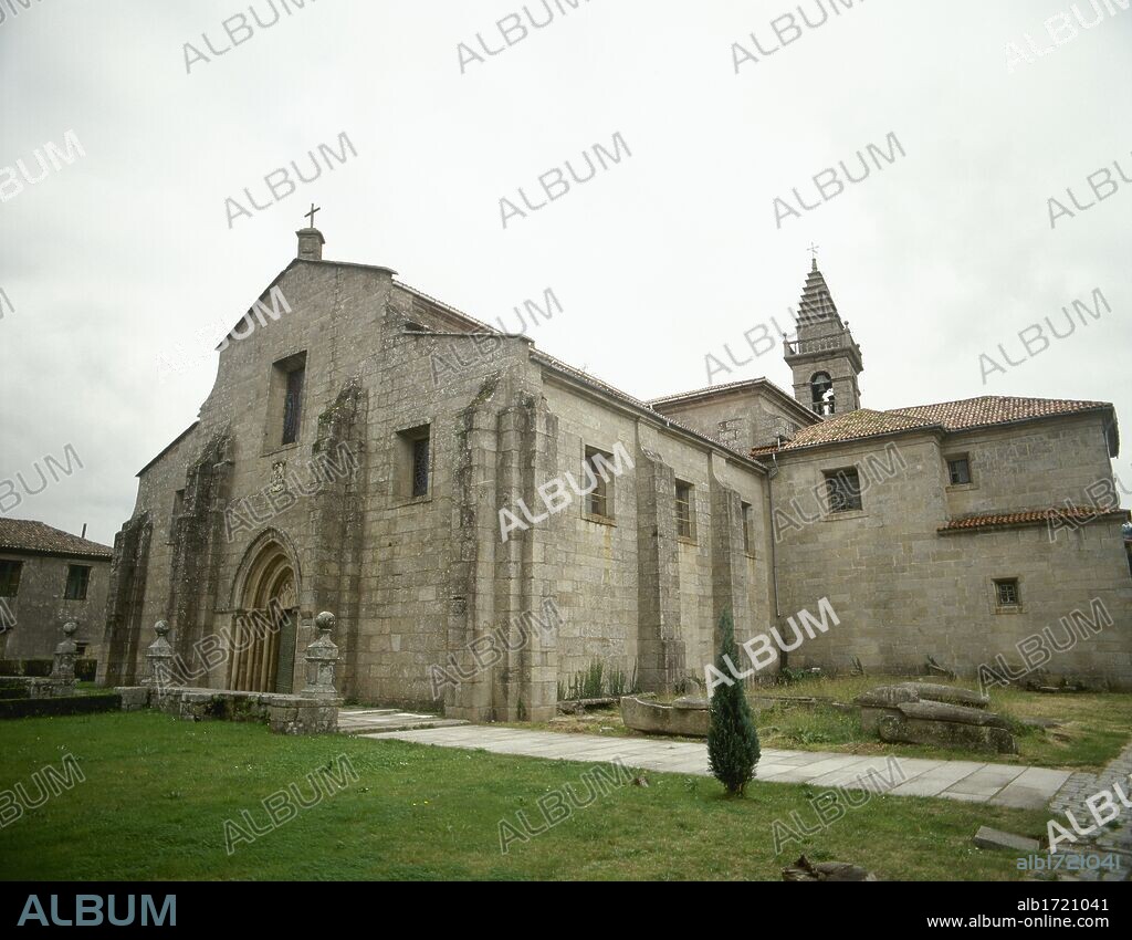 GALICIA. PADRON. Vista de la Iglesia de Santa Maria de Iria Flavia, construída en el siglo XI y reedificada posteriormente. Provincia de A Coruña. España.
