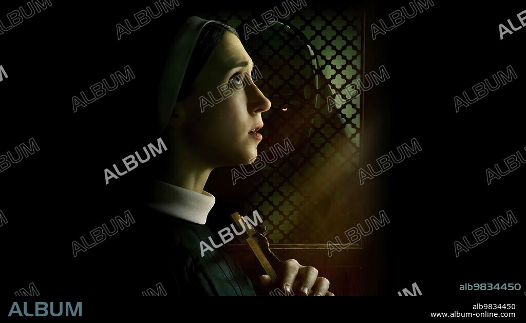 TAISSA FARMIGA en LA MONJA II, 2023 (THE NUN II), dirigida por MICHAEL CHAVES. Copyright Atomic Monster / New Line Cinema.