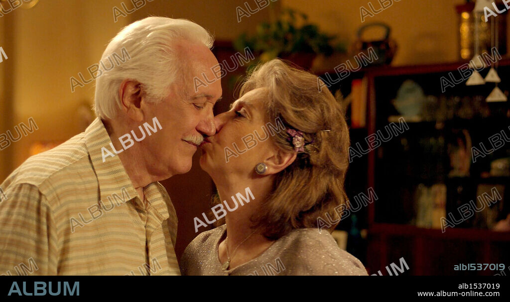 FEDERICO LUPPI y NORMA ALEANDRO en CUESTION DE PRINCIPIOS, 2009, dirigida por RODRIGO GRANDE. Copyright LINEA DE TRES PRODUCCIONES.