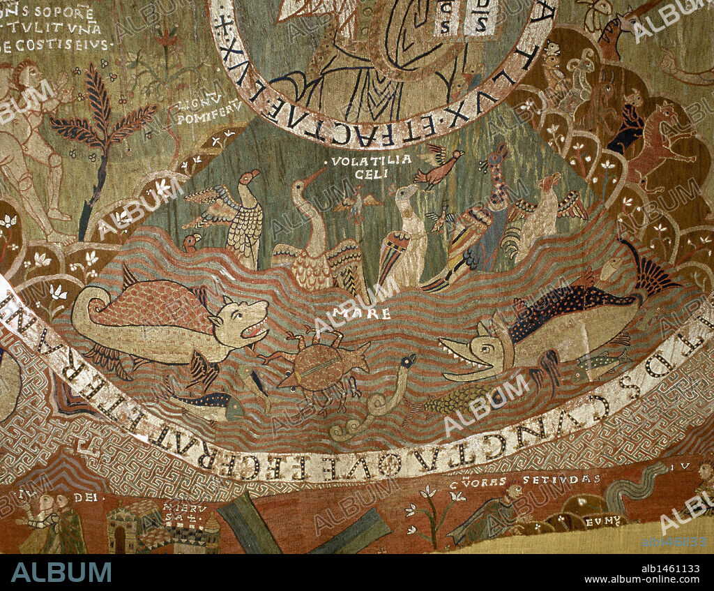 ARTE ROMANICO. S. XI. TAPIZ DE LA CREACION. CREACION DE LAS AVES Y LOS PECES. Entre las primeras se puede leer: volatilia celi (aves del cielo) y entre los segundos: mare (mar). Museo Capitular de la Catedral de Girona. Girona. Cataluña.