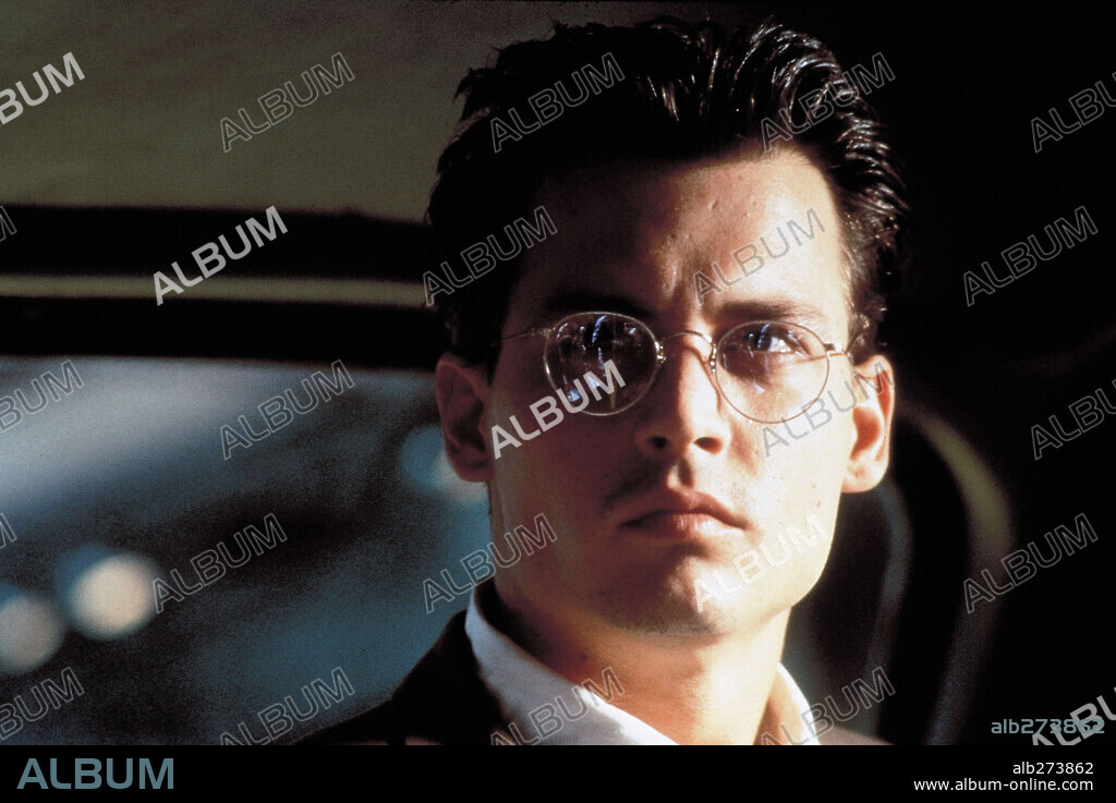 JOHNNY DEPP en A LA HORA SEÑALADA, 1995 (NICK OF TIME), dirigida por JOHN BADHAM. Copyright PARAMOUNT PICTURES.