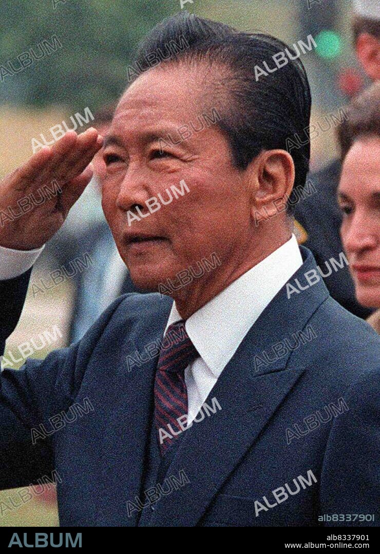 Ferdinand Emmanuel Edralin Marcos Sr. (1917 - 1989) was a Filipino politician and lawyer who was the 10th president of the Philippines from 1965 to 1986.