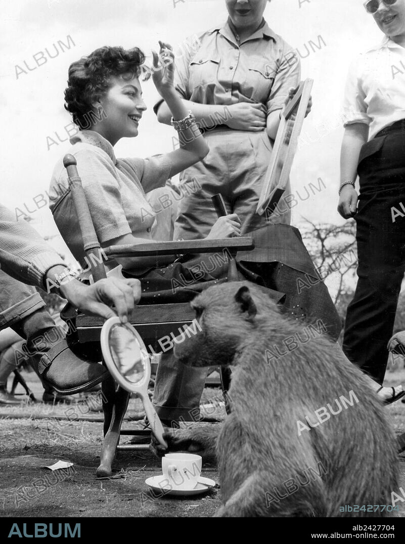 AVA GARDNER en MOGAMBO, 1953, dirigida por JOHN FORD. Copyright M.G.M.