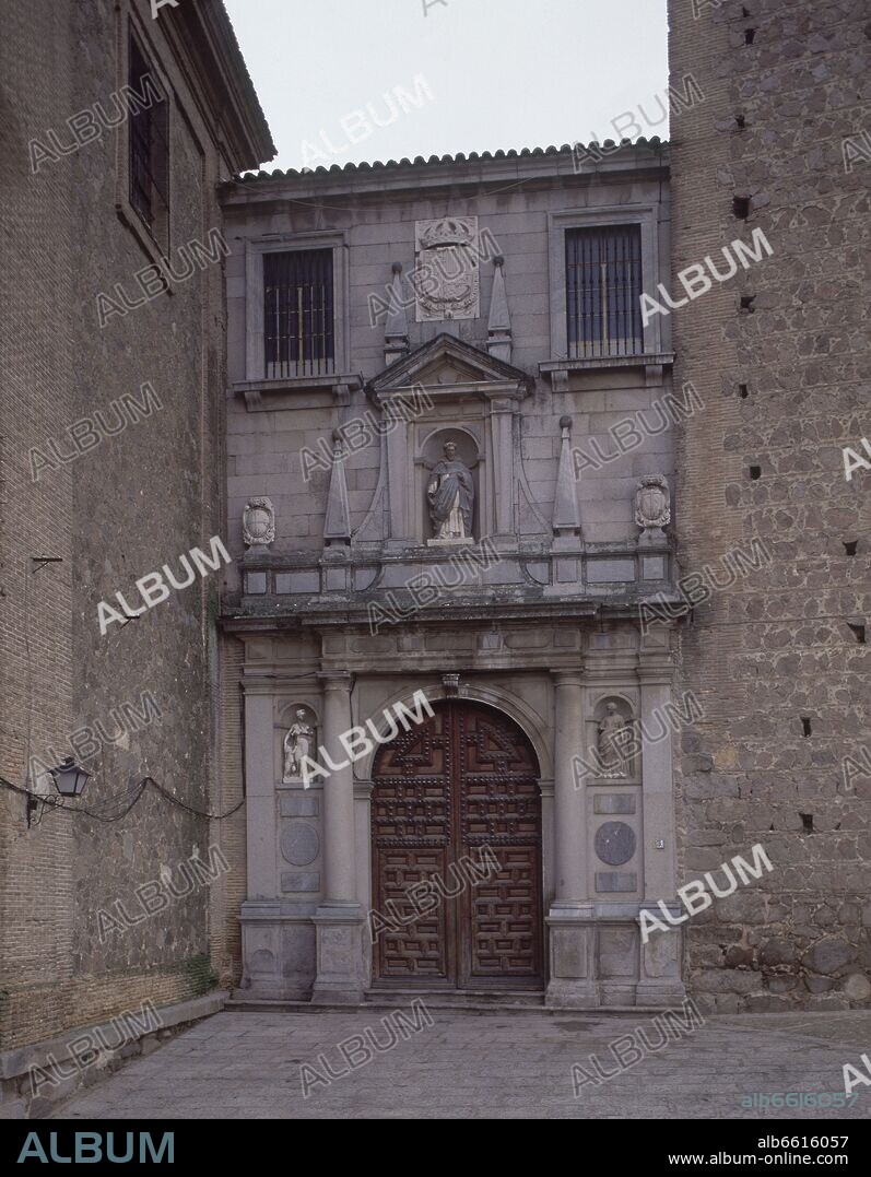 PORTADA DE LA IGLESIA DE SAN ROMAN - SIGLO XVI - RENACIMIENTO ESPAÑOL.