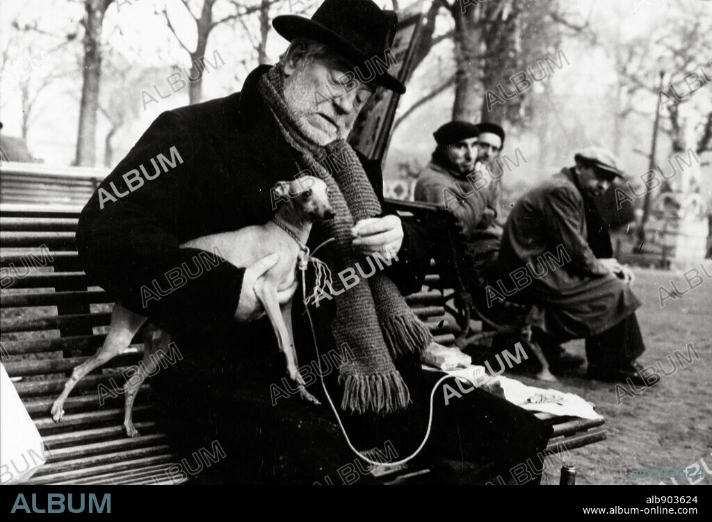 JEAN GABIN dans ARCHIMEDE, LE CLOCHARD, 1959, réalisé par GILLES GRANGIER. Copyright FILMSONOR.