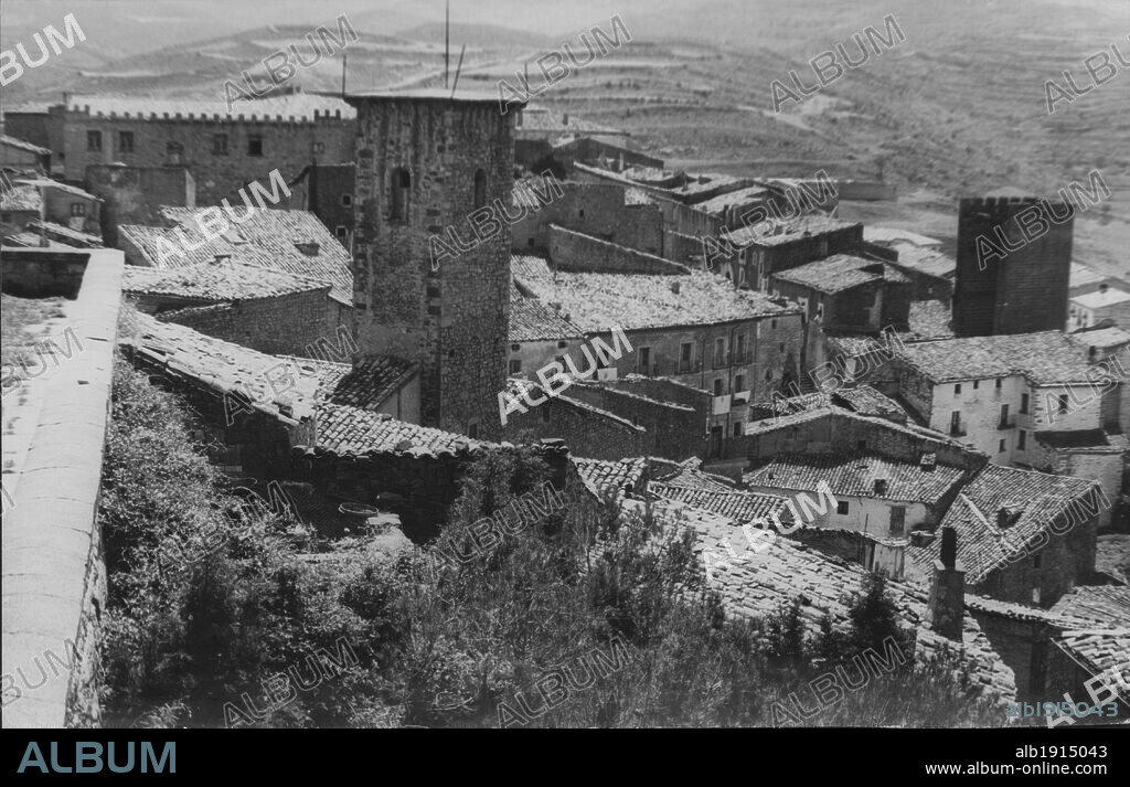 España. Vista general de Sos del Rey Católico (Zaragoza). Años 1950.