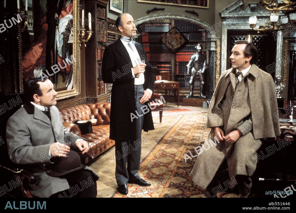 COLIN BLAKELY und ROBERT STEPHENS in THE PRIVATE LIFE OF SHERLOCK HOLMES, 1970, unter der Regie von BILLY WILDER. Copyright UNITED ARTISTS.