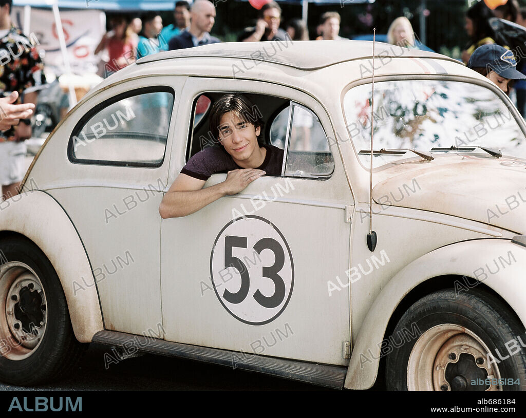 JUSTIN LONG en HERBIE: A TOPE, 2005 (HERBIE: FULLY LOADED), dirigida por ANGELA ROBINSON. Copyright WALT DISNEY PICTURES / CARTWRIGHT, R.