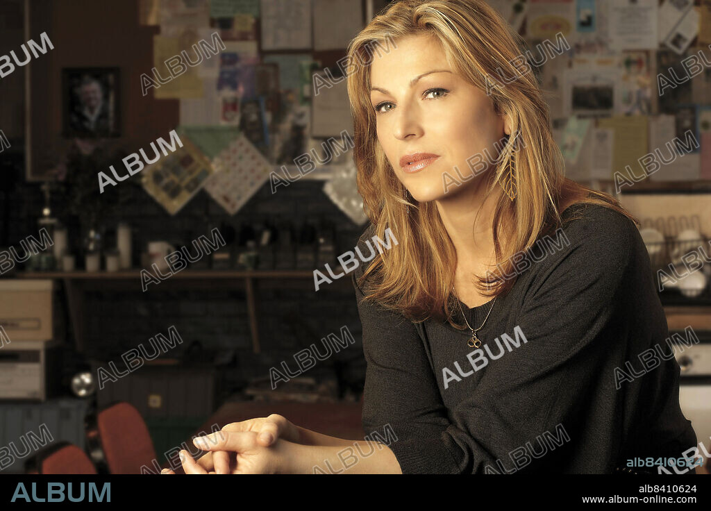 TATUM O'NEAL en RESCUE ME: EQUIPO DE RESCATE, 2004 (RESCUE ME), dirigida por DENIS LEARY y PETER TOLAN. Copyright DREAMWORKS TELEVISION.