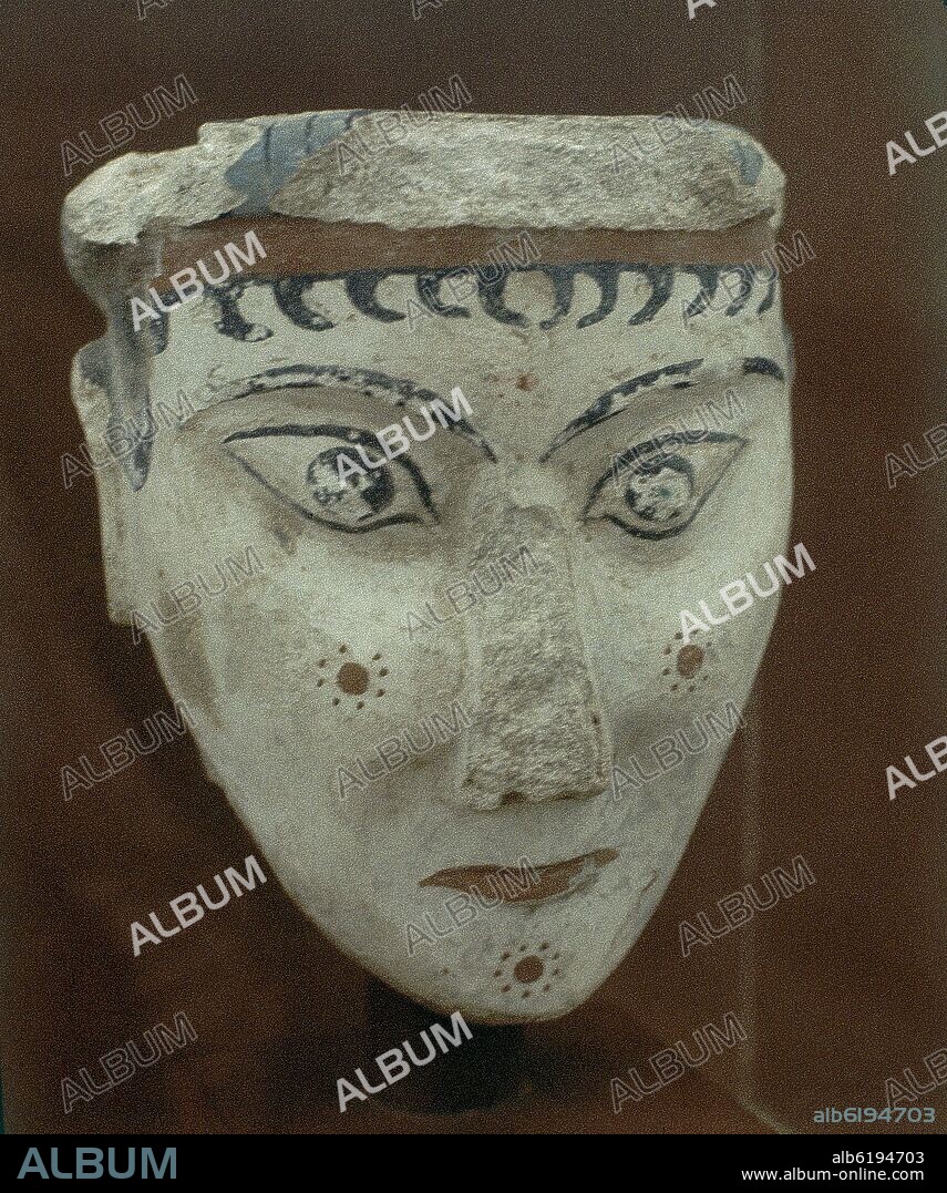 CABEZA FEMENINA DE LA ACROPOLIS DE MICENAS - YESO - SIGLOS XIV-XIII AC.
