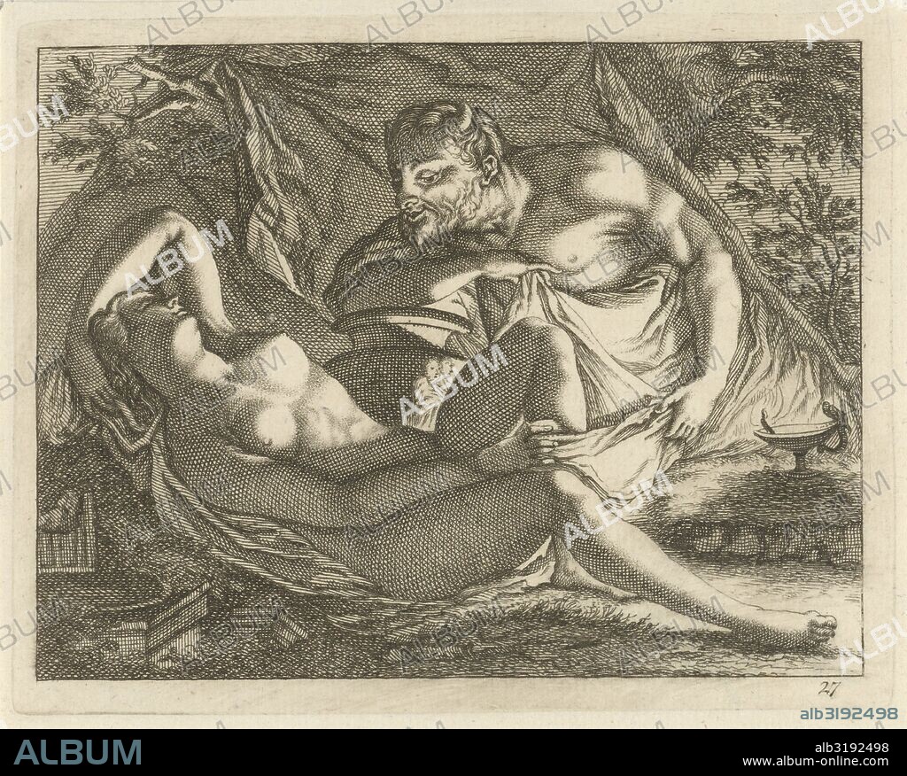 Sleeping Nymph watched by a satyr, Arnold Houbraken, Anonymous, 1700 - 1750.