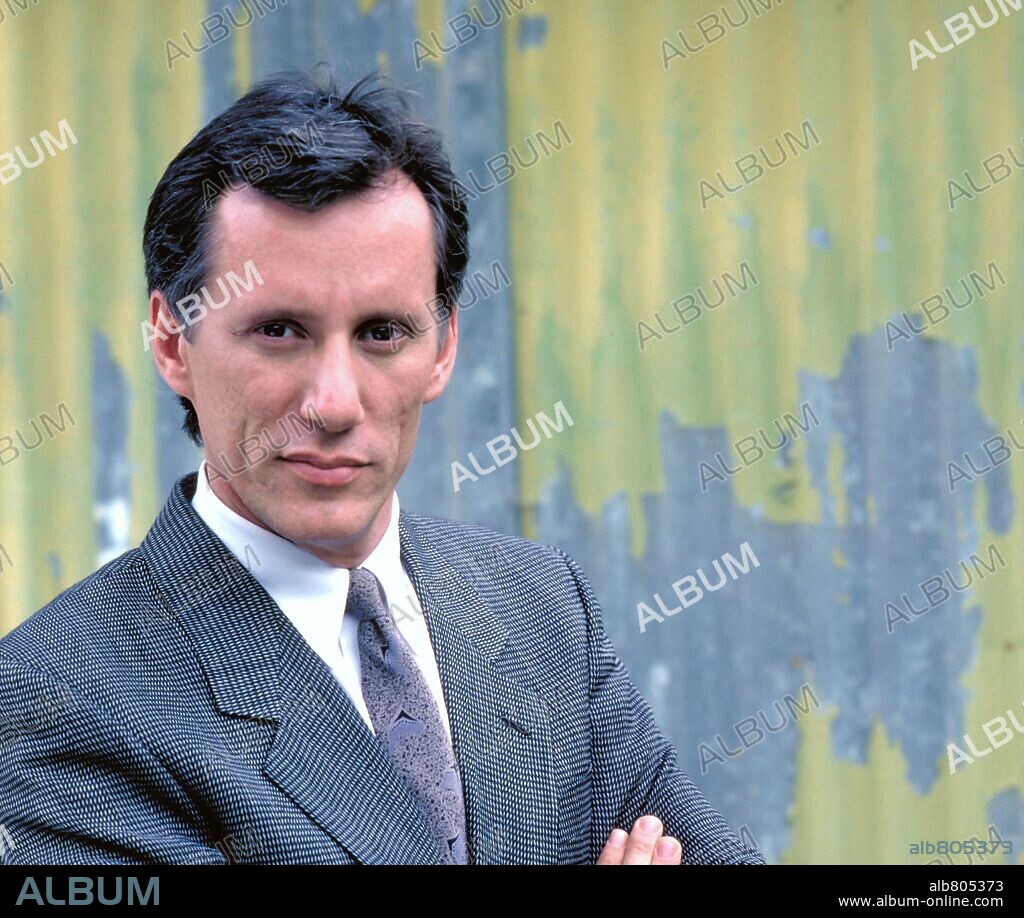 JAMES WOODS in BEST SELLER, 1987, directed by JOHN FLYNN. Copyright ORION/HEMDALE.