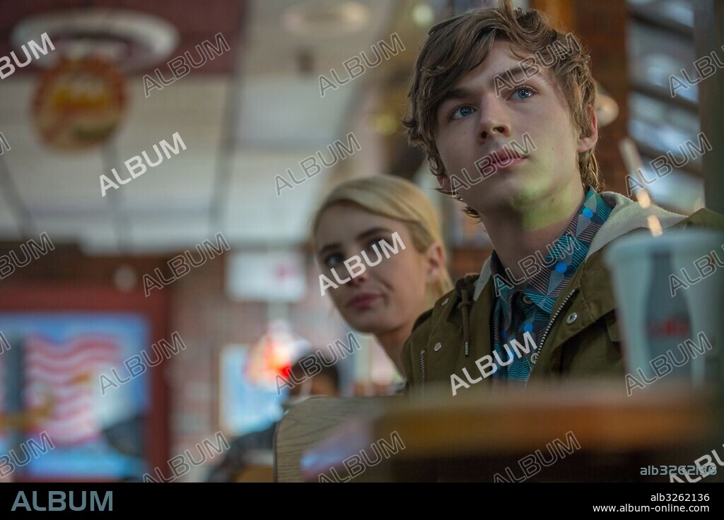 EMMA ROBERTS and MILES HEIZER in NERVE, 2016, directed by ARIEL SCHULMAN and HENRY JOOST.