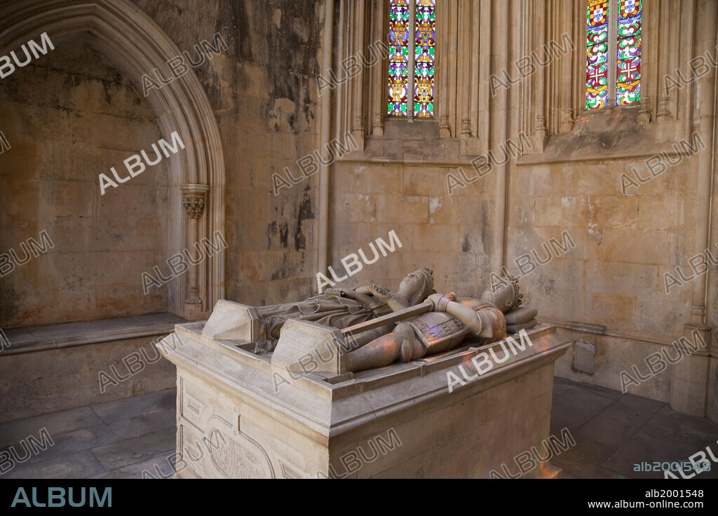 Batalha Monastery (Mosteiro de Santa Maria da Vitoria de Batalha) is a magnificent example of medieval Portuguese architecture. In 1385, King Joao I vowed that if his outnumbered army defeated the Castilians at the important Battle of Aljubarrota, he would build a magnificent monastery dedicated to the Virgin Mary. The Unfinished Chapels, also known as the Pantheon of King Duarte, consist of an octagonal building situated behind the chancel. Work on the chapels was commissioned by King Duarte in 1434. In one of the chapels, the tomb effigy of D. Duarte lies hand-in-hand beside his wife, Leonor of Aragon, in the center of the rotunda area. The upper level is home to a beautiful Renaissance balcony. The Monastery was designated a World Heritage Site in 1983.