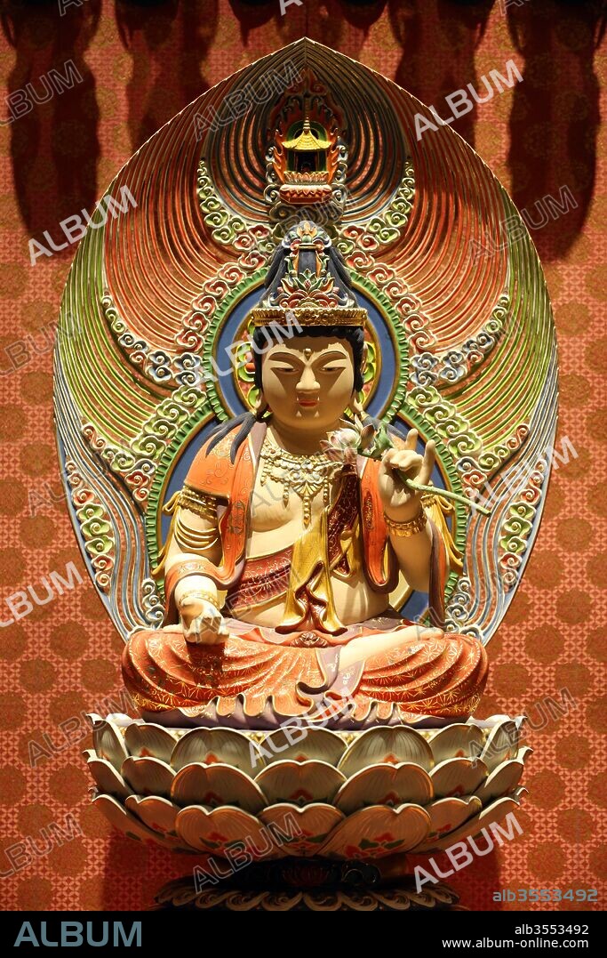 Buddha Tooth Relic Temple in Chinatown. Mahasthamaprapta Bodhisattva. Guardian deity for persons born in the year of the horse. Singapore.