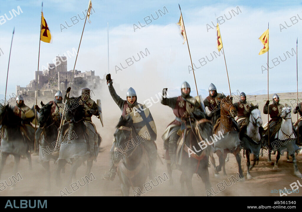 ORLANDO BLOOM y VELIBOR TOPIC en EL REINO DE LOS CIELOS (KINGDOM OF HEAVEN, 2005), dirigida por RIDLEY SCOTT. Copyright 20TH CENTURY FOX.