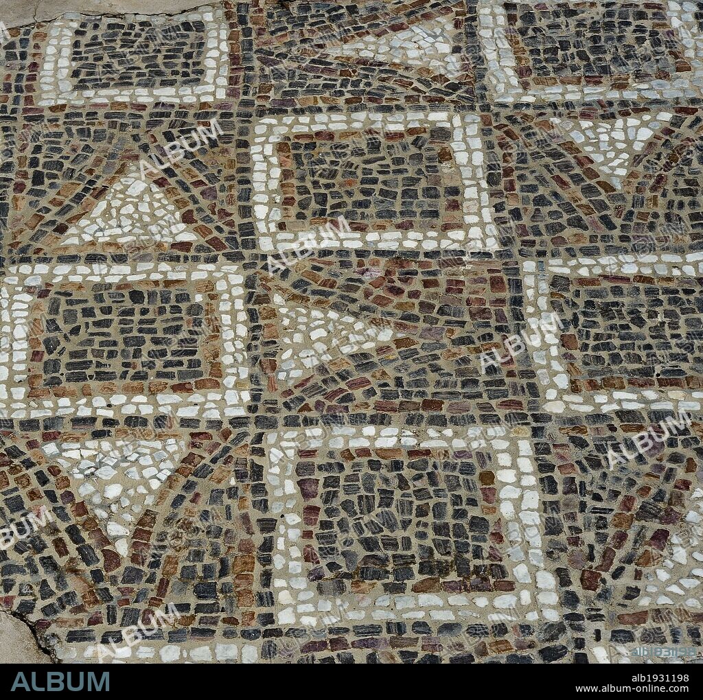 Mosaico de la iglesia de Santa Maria de Tarrassa. Parte del conjunto monumental de las iglesias de San Pedro de Tarrasa. Barcelona.