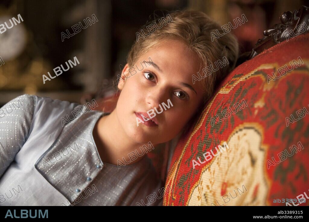ALICIA VIKANDER in ANNA KARENINA, 2012, directed by JOE WRIGHT. Copyright STUDIO CANAL/WORKING TITLE FILMS.