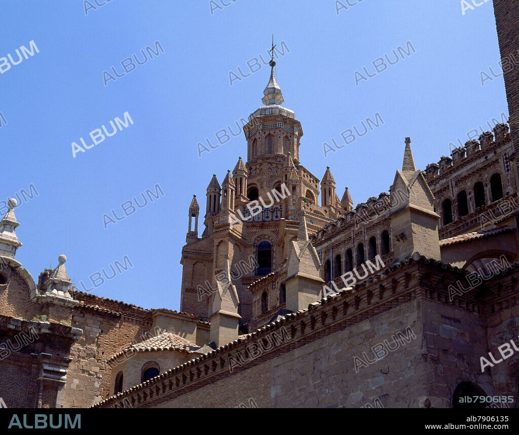 JUAN DE SISUAR O JUAN LUCAS BOTERO EL VIEJO. CIMBORRIO DE LA CATEDRAL DE TARAZONA REALIZADO ENTRE 1543 Y 1545 - GOTICO MUDEJAR - FOTO AÑOS 90.