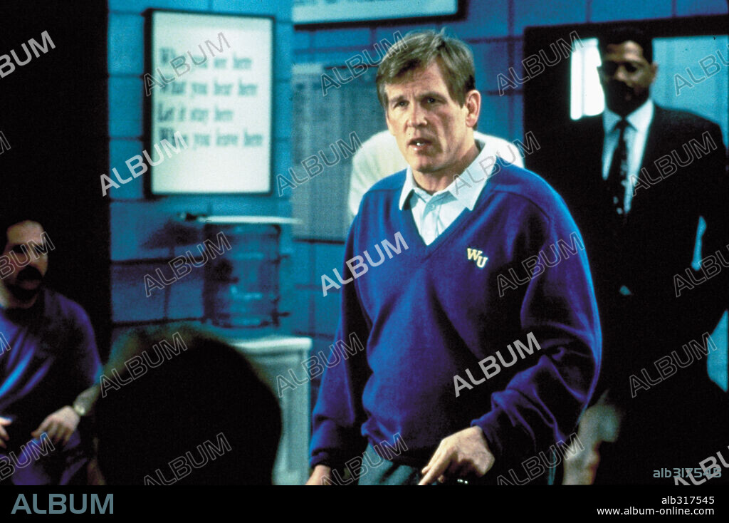 NICK NOLTE en GANAR DE CUALQUIER MANERA, 1994 (BLUE CHIPS), dirigida por WILLIAM FRIEDKIN.