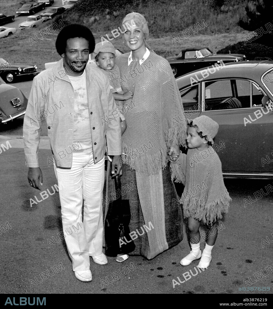 Aug. 31, 2005 - QUINCY JONES WITH WIFE ULLA AND CHILDREN TINA AND QUINCY III.  PHOTOS(Credit Image: © Globe Photos/ZUMAPRESS.com). 31/08/2005