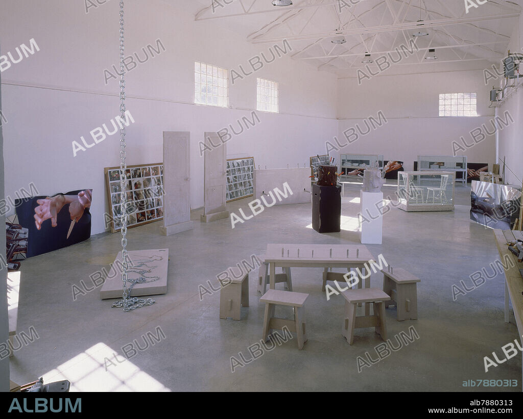 PEDRO MORA 1961/. ESTUDIO DEL ESCULTOR PEDRO MORA - AÑO 2005- PEDIR DERECHOS.