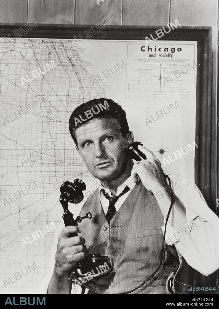 ROBERT STACK in THE UNTOUCHABLES, 1959. Copyright DESILU.