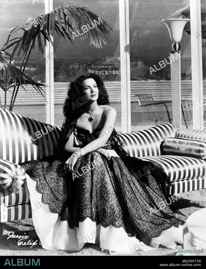 MARIA FELIX in THE KNEELING GODDESS, 1947 (LA DIOSA ARRODILLADA), directed by ROBERTO GAVALDON. Copyright PANAMERICAN FILMS.