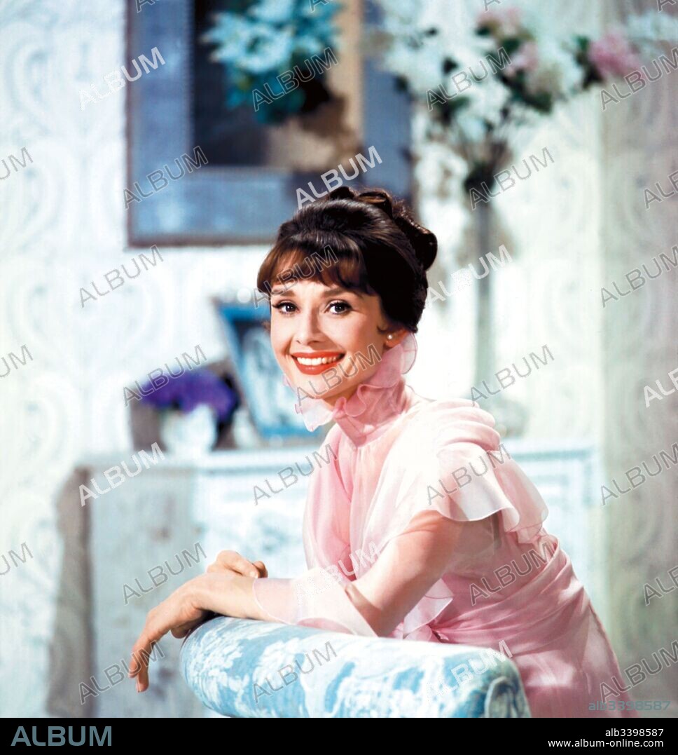 AUDREY HEPBURN in MY FAIR LADY, 1964, directed by GEORGE CUKOR. Copyright WARNER BROTHERS.