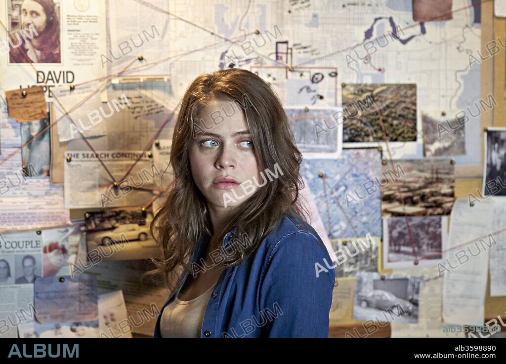 OLIVIA LUCCARDI in CHANNEL ZERO, 2016, directed by NICK ANTOSCA. Copyright UNIVERSAL CABLE PRODUCTIONS. season 3 Chapter 1.
