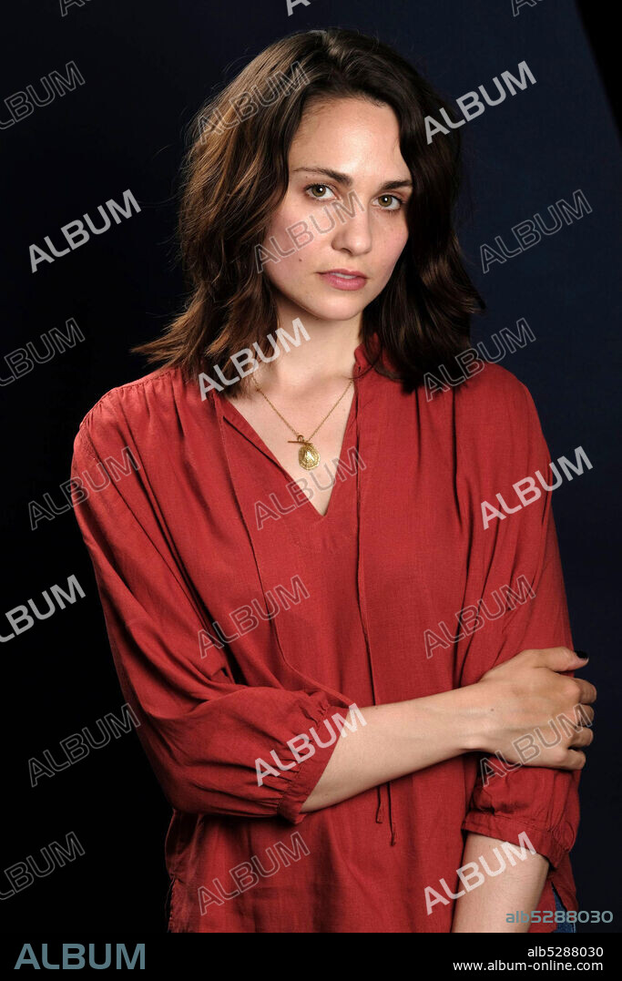 TUPPENCE MIDDLETON in FISHERMAN'S FRIENDS, 2019, directed by CHRIS FOGGIN. Copyright Fred Films / Powderkeg Pictures.