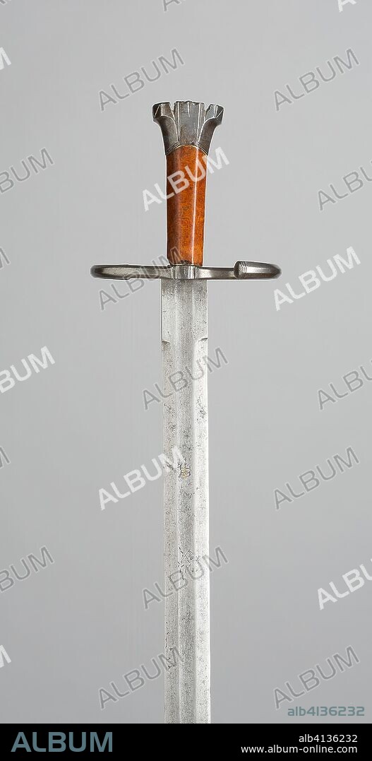 Katzbalger (Infantry Sword). Swiss or German. Date: 1500-1515. Dimensions: 88.9 × 17.8 cm (35 × 7 in.). Steel, brass, and walnut burl. Origin: Switzerland.