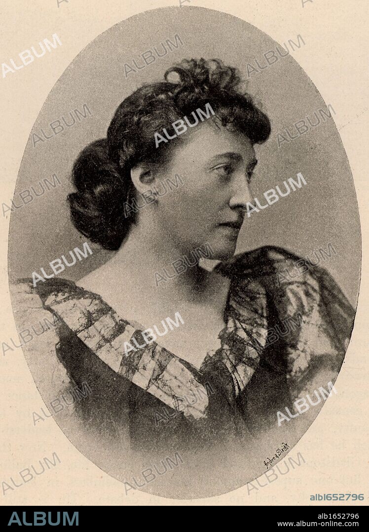 Sarah Grand (1854-1943) pen name of the English novelist Frances McFall. She is said to have coined phrase "New Woman" in 1894. Her novel "The Heavenly Twins" 1893, dealt with double sexual standards in marriage. (Photo by: Universal History Archive/UIG via Getty Images).
