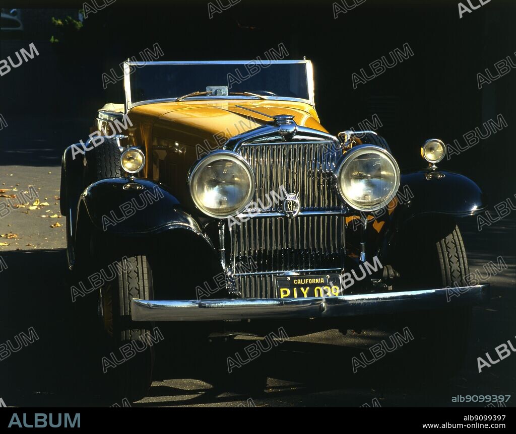 Transport Road 1932. Stutz DV-32 Super Bearcat. ©TopFoto.
