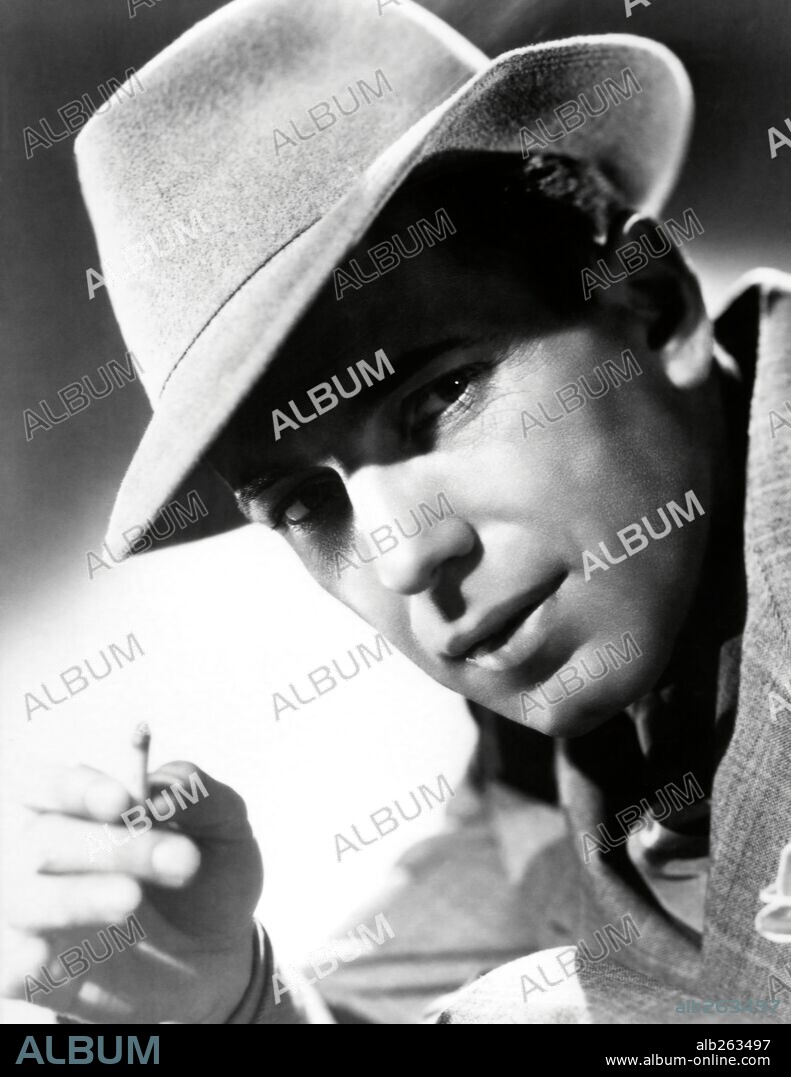 HUMPHREY BOGART en CALLEJÓN SIN SALIDA, 1937 (DEAD END), dirigida por WILLIAM WYLER. Copyright GOLDWYN/UNITED ARTISTS.